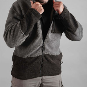 Venta al por mayor de chaqueta Polar de camuflaje de primavera para hombre personalizado al aire libre impermeable a prueba de viento con bolsillos delanteros con cremallera - Product Image 4