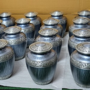 Urna de cremación de metal texturizado de madera para cenizas | Urna funeraria grande para adultos | Urnas al por mayor Directo del fabricante - Product Image 5