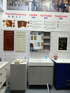 ชุดตู้ครัวไม้จริงแบบมันเงา ดีไซน์ทันสมัย ผลิตตามสั่ง แบบ RTA โมเดิร์น PET แบบโมดูล จากโรงงานเวียดนาม - Product Image 6