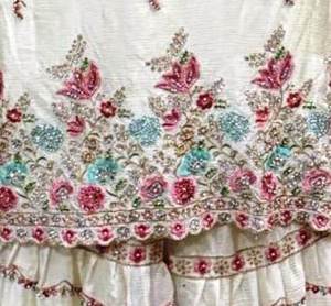 Designer moderne non cousu brodé à la main Premium indien pakistanais costumes femmes belle fête traditionnelle avant-gardiste - Product Image 3