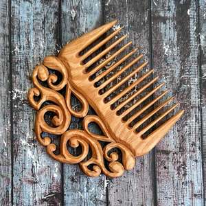 Peine de Madera Ecológico Hecho a Mano con Acabado Pulido, Peine de Masaje Anti-Rotura para Cabello Grueso, Rizado y Lacio - Product Image 5