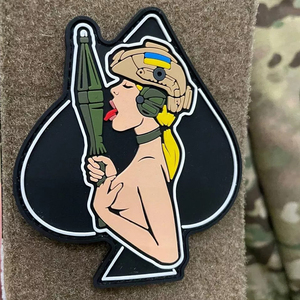 ป้ายปะทำจากพีวีซีแบบนุ่มสำหรับติดเสื้อผ้าแผ่นปะทำจากยางพีวีซีแบบ3D โลโก้แฟชั่น - Product Image 2