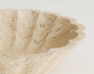 Bol décoratif en pierre de travertin élégant avec un design sculpté élégant pour la décoration intérieure moderne et le style d'accentuation - Product Image 4