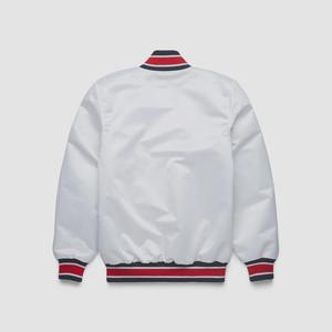 Vente en gros Veste Letterman en satin Veste universitaire brodée très brillante pour la mode et les équipes - Product Image 3