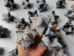 Piedra lunar arcoíris natural al por mayor Merkaba estrella piedra tallada cristal para Feng Shui manifestación Reiki energía curativa Feng Shui - Product Image 3