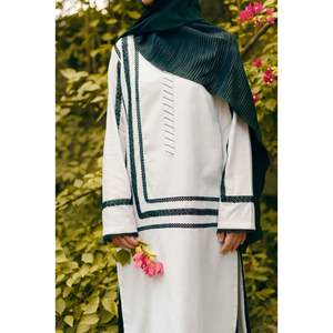 เสื้อเบลาส์และเสื้อเชิ้ตผู้หญิงสีพื้นเรียบหรู - Product Image 3