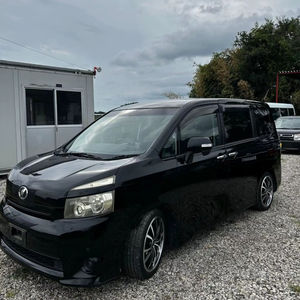 Toyota Voxy Mini Wagon 2022 Usada, Transmisión Automática, Interior Oscuro, Asientos de Cuero, Tamaño de Neumáticos R17, Combustible Gasolina, Volante a la Derecha - Product Image 1