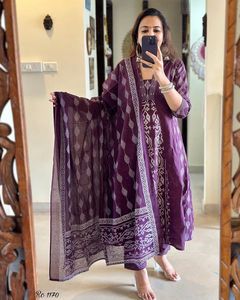 Kurti con estampado de molino de algodón con pantalón para ropa informal y de verano, conjunto de vestido Kurti, Top y pantalón étnico indio para mujer - Product Image 5