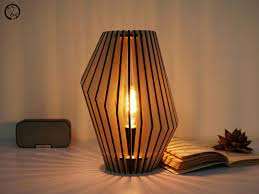 Lámpara de mesita de noche LED con jaula de metal, lámpara de escritorio con Base de madera, lámpara de noche decorativa alta con bombilla Edison para dormitorio y sala de estar - Product Image 3