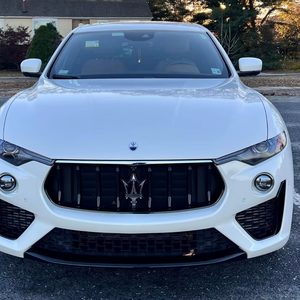 Maserati Levante Modena 2022 Usado en Buen Estado - Product Image 1