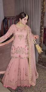 Diseñador exclusivo Heavy Georgette y Sequance Work Choki con estilo completo Trabajo Sarara Ropa étnica tradicional para mujeres - Product Image 4