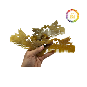 Beau peigne en corne de buffle Artisan conçu pour le toilettage des cheveux et de la barbe - Product Image 1
