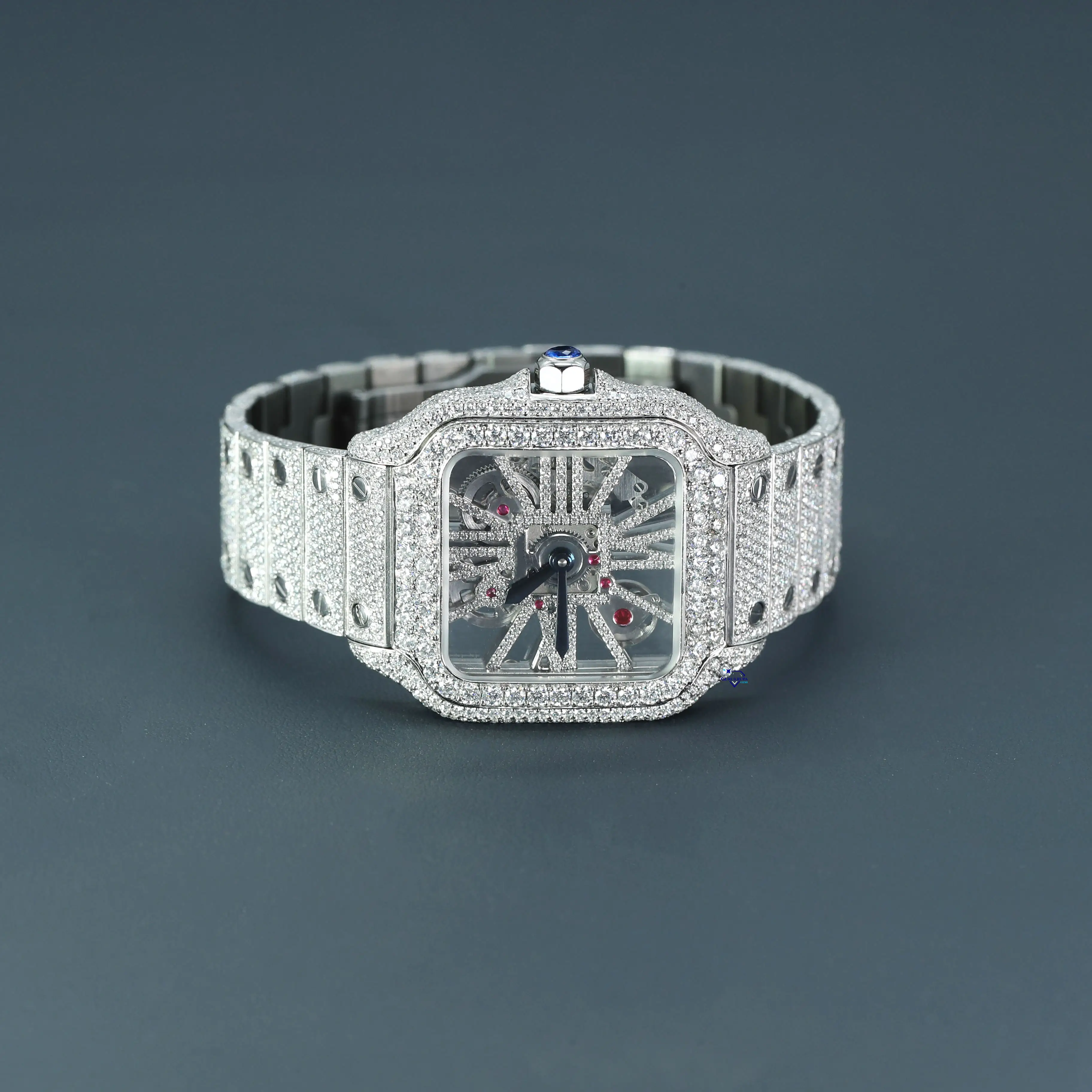 Montre-bracelet en diamant de laboratoire pour homme fabriquée en acier inoxydable avec taille personnalisée et style hip hop avec clarté vvs