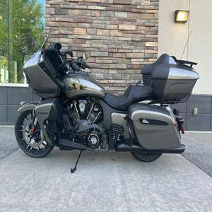 Motocyclettes Pursuit Dark Horse de haute qualité 2025 (1834cc) disponibles - Product Image 5