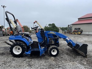 BOOMER 1025 | S Tractores duraderos con bomba confiable Entrega rápida Equipo de larga duración a la venta - Product Image 6