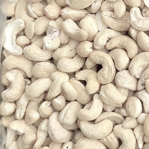 Anacardos baratos a granel listos para enviar anacardos WW180, WW240, WW320 anacardos a granel SANTIGO W320 bajo MOQ - Product Image 1
