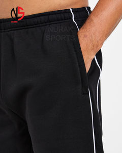Ensemble de survêtement sportif pour homme personnalisé, coupe ample et courte, broderie réfléchissante, noir, de qualité supérieure chez Nurak Sports - Product Image 6
