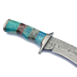 Couteau de chasse en plein air en acier Damas avec manche en bois d'olivier pour la survie, le camping et la pêche - Product Image 3