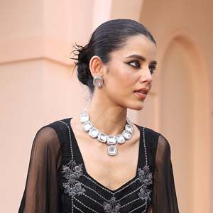 ชุดสร้อยคอ kundan โทนสีเงินสุดหรูพร้อมต่างหูชุบทองเครื่องประดับทองแดงชั้นดีสำหรับเจ้าสาวหรือของขวัญในโอกาสต่างๆ - Product Image 5