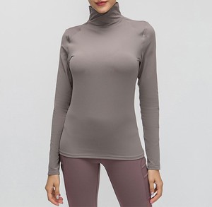 Camisas de compresión personalizadas para mujer, nailon suave elástico en 4 direcciones, manga larga, cuello alto, colección de capas básicas - Product Image 3