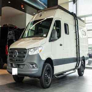 Mercedes-Benz Sprinter 3500 Furgoneta de Pasajeros, Recién Usada - Product Image 1