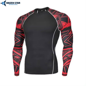 Chemise de compression respirante à manches longues UPF50+ à séchage rapide et écologique pour les surfistes - Product Image 3