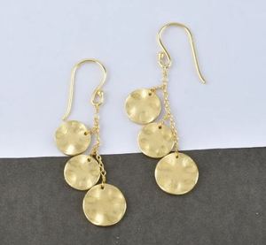 Pendientes colgantes de latón chapados en oro ecológicos hechos a mano para mujer, joyería de regalo artesanal natural con forma ovalada - Product Image 3