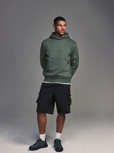 เสื้อมีฮู้ดขนาดใหญ่โอเวอร์ไซส์ OEM มีกระเป๋าแบบสวมหัว unisex เสื้อมีฮู้ดขนแกะแบบปรับแต่งได้สำหรับฤดูหนาวและมีฮู้ดสีเทา - Product Image 3