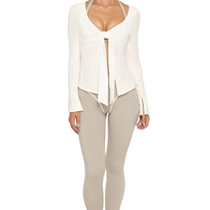 Ensemble de yoga pour femmes au meilleur design, personnalisé, nouvelle qualité, prix bas, ensemble de yoga de bonne qualité, vêtements de fitness, produit d'usine en gros - Product Image 1