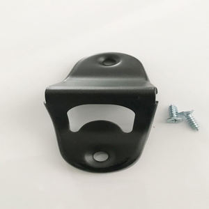 Ouvre-bouteille mural en métal enduit de poudre noire avec logo personnalisable Parfait pour les maisons modernes Assurer une grande durabilité - Product Image 1