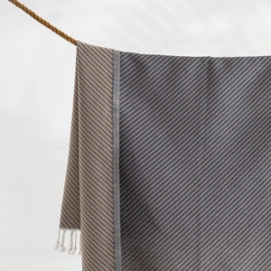 Paréo turc en tissu bulle bleu marine, 33x66 pouces - Product Image 4