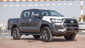 TOYOTA <span class=keywords><strong>HILUX</strong></span> DC 2.4D 4X4 MY <span class=keywords><strong>2022</strong></span> GRIS d'occasion, en excellent état, prêt à rouler - Product Image 3