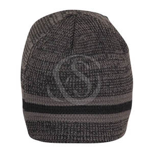 Gorro de Invierno de Lana 100% Fabricado en Pakistán con Logotipo Personalizado - Gorro Unisex Ajustable de Alta Calidad - Product Image 5