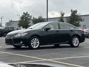 Lexus ES 300h d'occasion 2013 à prix bas à vendre - Product Image 1