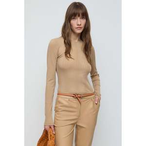 Blusa de Cuello Redondo - Product Image 2