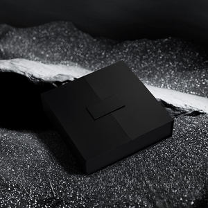 Cajas Rígidas Personalizadas Premium para Regalos - Empaque de Alta Gama con Laminado Mate, Grabado en Relieve, Materiales Ecológicos Reciclables y Esponja - Product Image 4