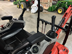 Roulement de moteur et boîte de vitesses pour tracteur à roues industriel TPM 2025, modèle TPM-20K - Product Image 3