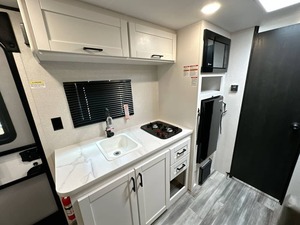รถบ้าน Jayco Jay F-l-i-g-h-t Slx Sport 170BH รุ่นใหม่ ปี 2026 พร้อมขายแล้ว - Product Image 5