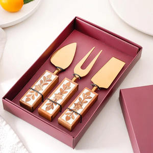 Juego de queso de metal con mango de madera hecho a mano de diseño único con juego de 3 cortador de herramientas de queso a precio barato - Product Image 1