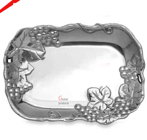 Nouveau plateau de service en métal fini doré de forme ovale fait main avec conception de feuilles pour la maison - Product Image 3