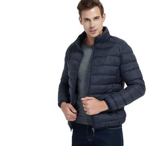 เสื้อแจ็คเก็ตบุขนหนานุ่มคุณภาพสูงสำหรับผู้ชาย รุ่นใหม่ล่าสุด ดีไซน์บางเบา พร้อมปกตั้ง ปิดด้วยซิป ขายส่งเสื้อโค้ทผ้า - Product Image 1