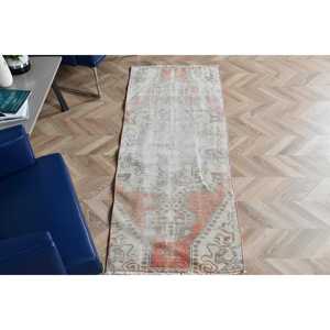 พรมวินเทจลายดอกไม้สีขาวสไตล์ตุรกี ขนาด 2.3x6.3 ฟุต (71x191 ซม.) - Product Image 1