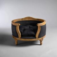 Lit pour animaux de compagnie de luxe en bois massif moderne Jacques Kay