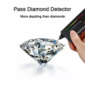 Elegante 2-Ct Moissanite Cluster Diamond Wedding Ring 925 Starling Solid Silver Chapado en oro Forma de flor Anillo de compromiso de Halo - Product Image 4