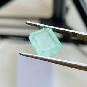 Esmeralda Natural de Zambia, Gema con Corte Esmeralda, Buena Calidad, Lustre y Bonito Color Verde, Pulido Perfecto para Cualquier Joyería - Product Image 4