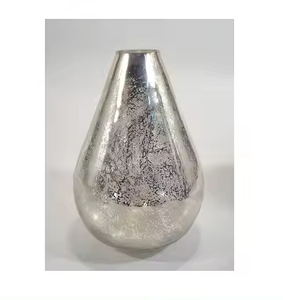 Florero de Metal Elegante Florero Productos decorativos de Metal Estilo clásico Calidad única Nuevo diseño Metal Hogar Sala de estar - Product Image 2