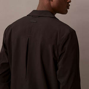 แจ็กเก็ตกันลมสำหรับผู้ใหญ่ผู้ชายผ้าโพลีเอสเตอร์กันน้ำผลิตตามสั่ง - Product Image 2