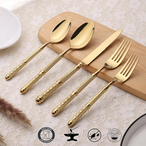 Juego de Cubiertos de Diseño Artesanal de 5 Piezas, Cubertería Dorada Brillante y Pulida, Cuchillo, Tenedor y Cuchara Plateados para Mesa de Comedor - Product Image 6