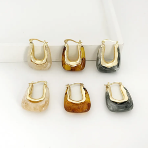 Pendientes Largos Geométricos Clásicos y Contemporáneos de Aleación de Zinc con Baño de Oro de 14K para Mujer, Accesorios Audaces para el Amor - Product Image 6