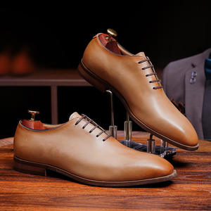 Chaussures Oxford en cuir de vachette pleine fleur avec talon amorti et design antidérapant, chaussures habillées pour hommes, chaussures en cuir - Product Image 1